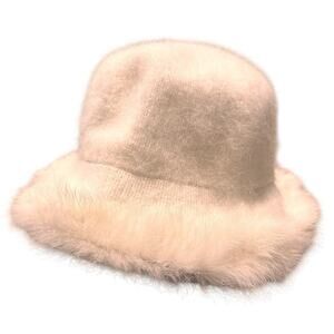 NWOT Angora Wool Blend Bucket Hat Fur Rimmed, Off-White